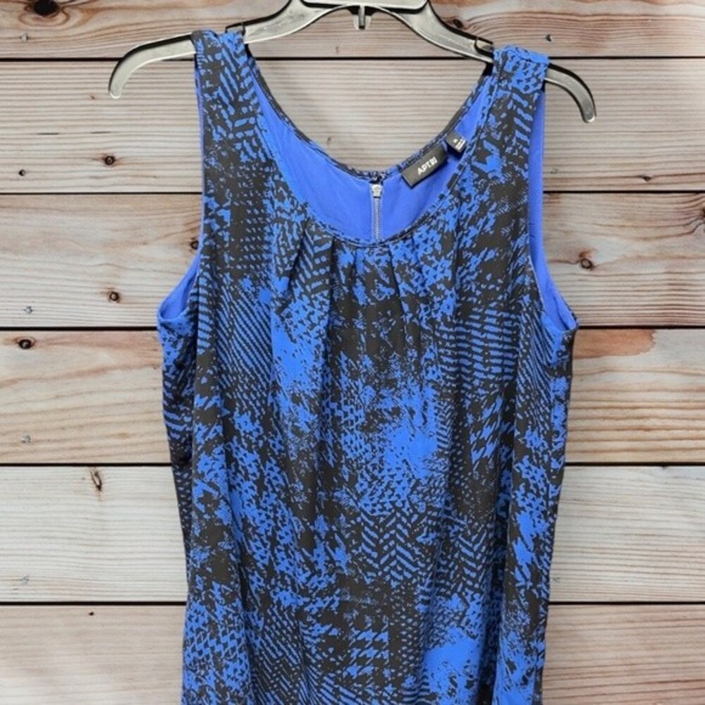 Apt 9 Blue and Black Top Size XL